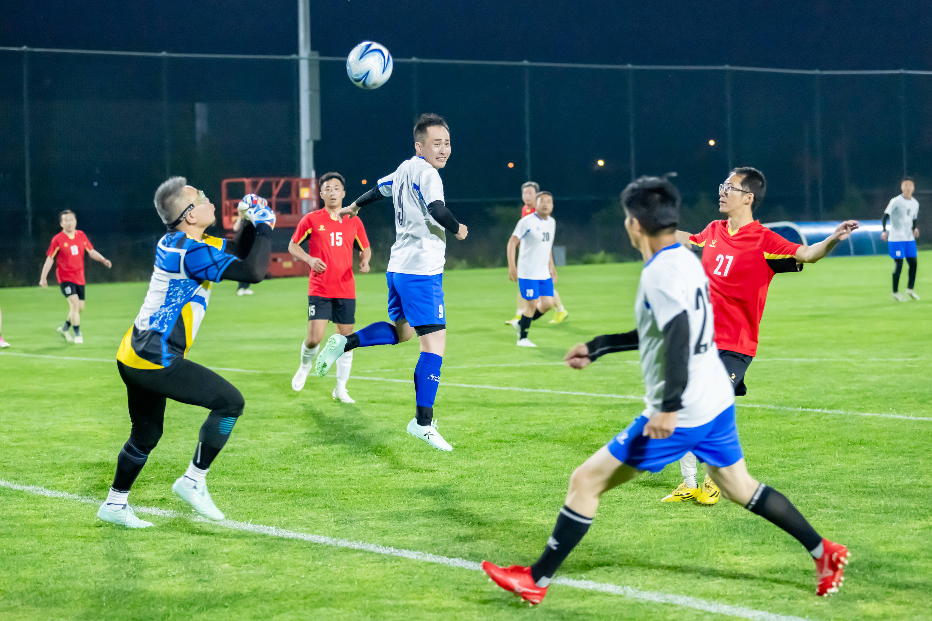 助我们更清 助我们更清