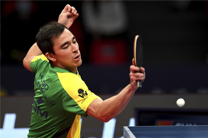 着这位年轻 着这位年轻