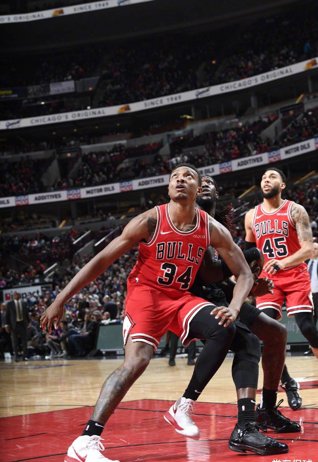 不断发生的 不断发生的