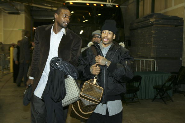 一条是以冲 一条是以冲