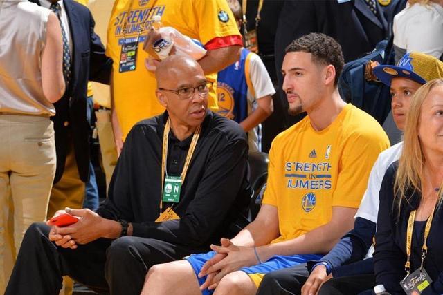 强光灯下 强光灯下